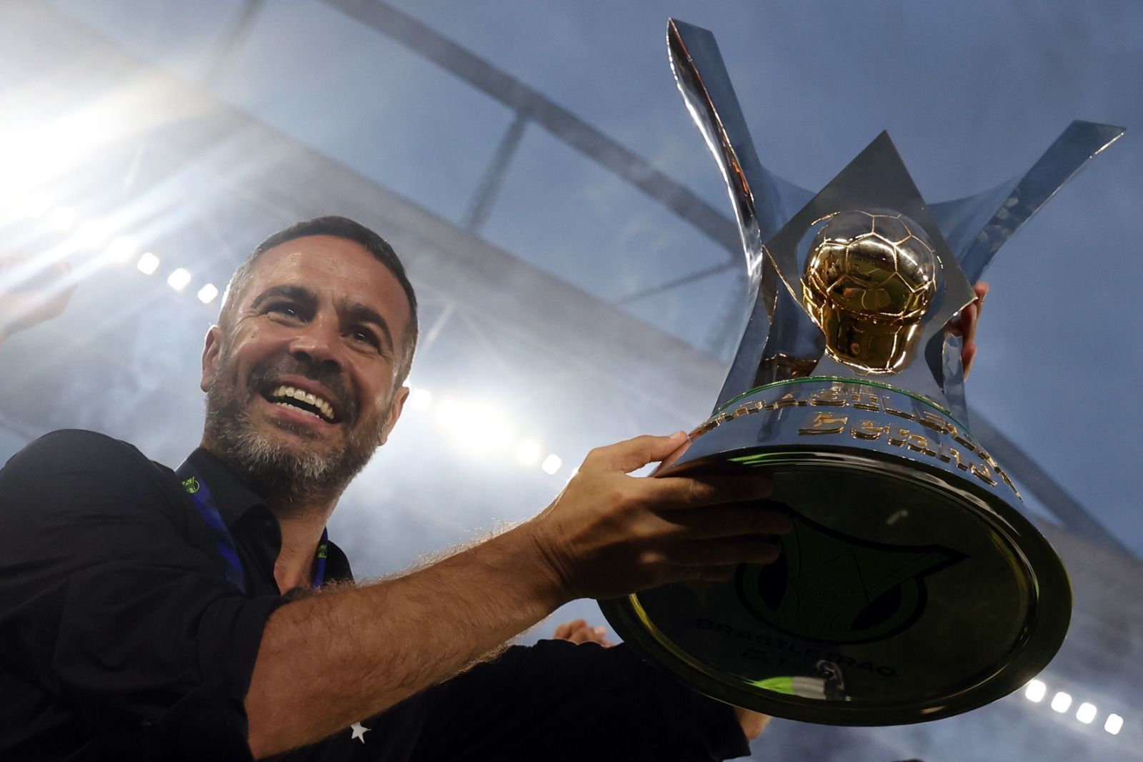 Artur Jorge no Cruzeiro: relembre títulos conquistados pelo técnico