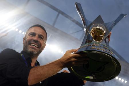 Artur Jorge comemora o título do Brasileirão de 2025 pelo Botafogo