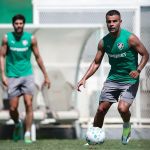 Alisson se posiciona sobre saída do São Paulo e suposta briga com Crespo