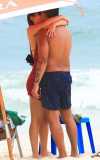 Xamã e Sophie Charlotte curtiram o dia na praia