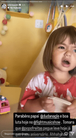 Zoe é filha de Sabrina Sato e Duda Nagle