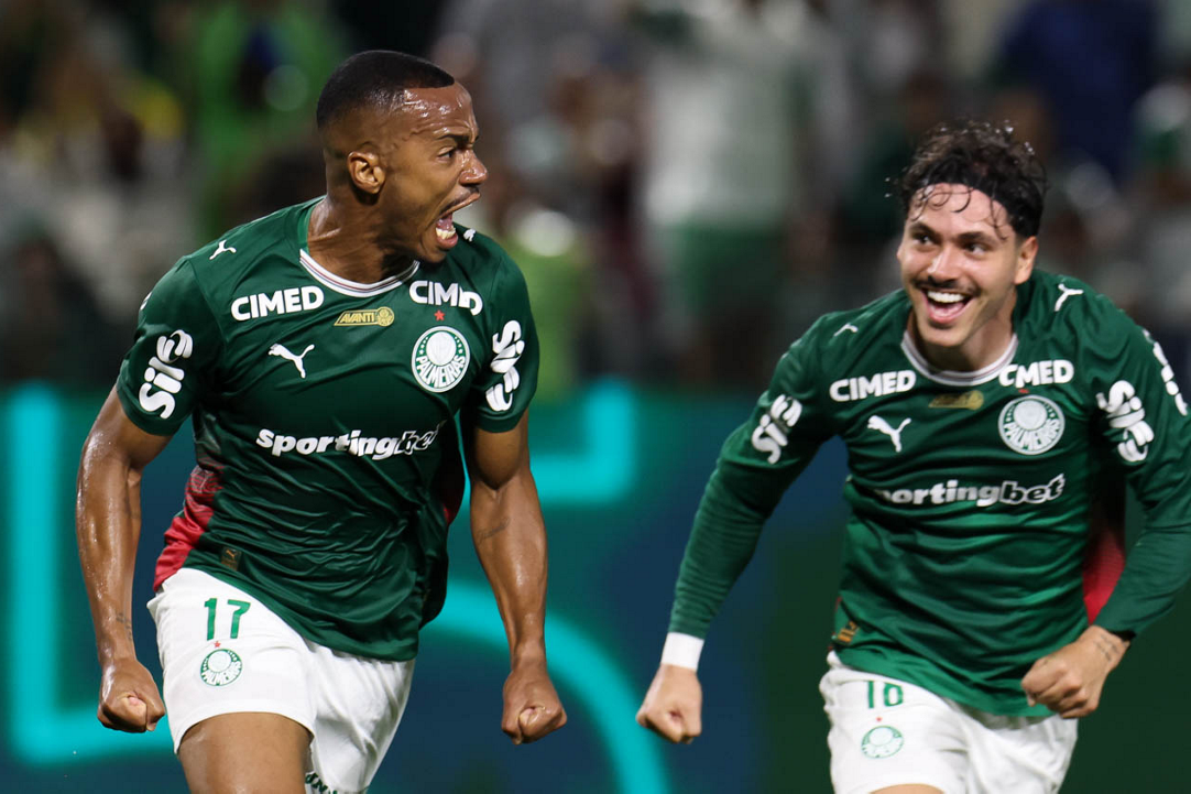 Palmeiras vence Grêmio e abre vantagem na liderança do Brasileiro