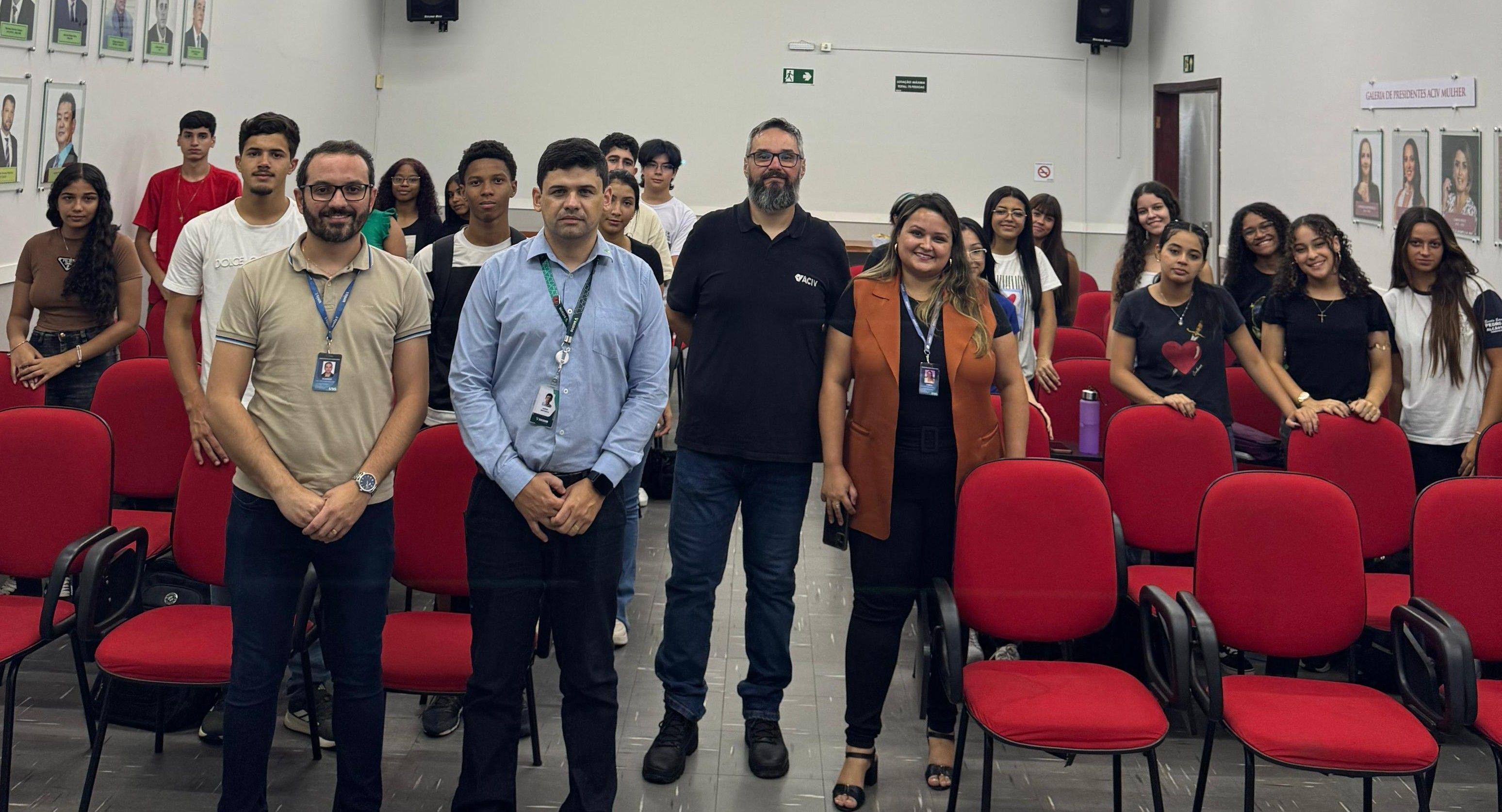 Programa ACIV Jovem abre nova edição para alunos de escolas públicas