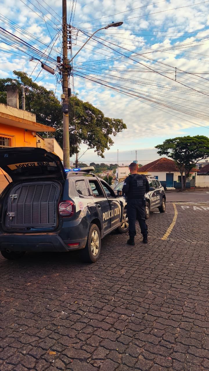 Operação prende casal suspeito de chefiar tráfico em Passos e Piumhi