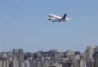 Brasil bate recorde histórico e ultrapassa 33 milhões de passageiros domésticos em 2026