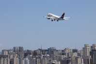 Brasil bate recorde histórico e ultrapassa 33 milhões de passageiros domésticos em 2026