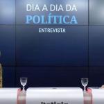 Estilista comanda projeto em cadeias e critica sistema: 'Fracasso multimilionário'