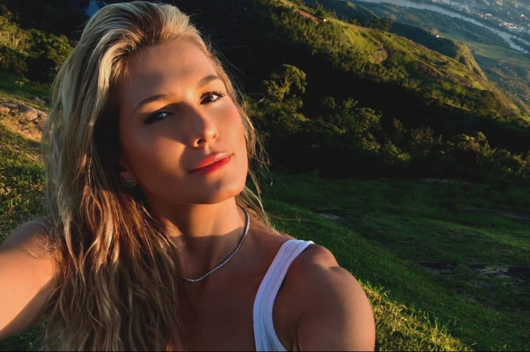 Lívia Andrade se pronuncia após polêmica com Milena, do BBB 26