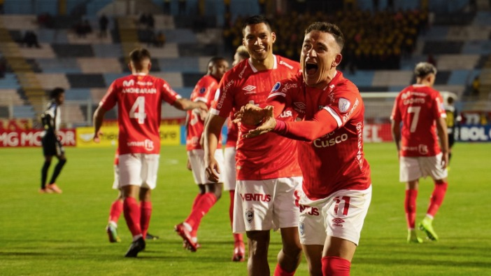 Atlético sofre derrota e se complica na Copa Sul-Americana