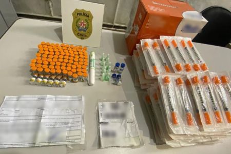 Casal é preso por vender e aplicar 'Monjauro' clandestino em Iguatama (MG)