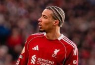 Atacante da França vai às redes e manda recado após sofrer grave lesão