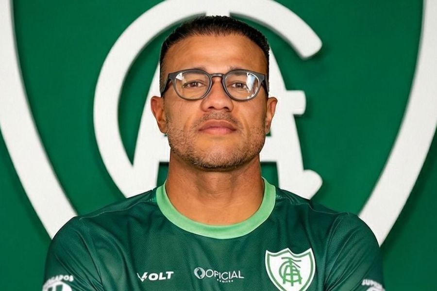 Novo treinador do América, Roger revela ‘profecia’ e exalta antecessor
