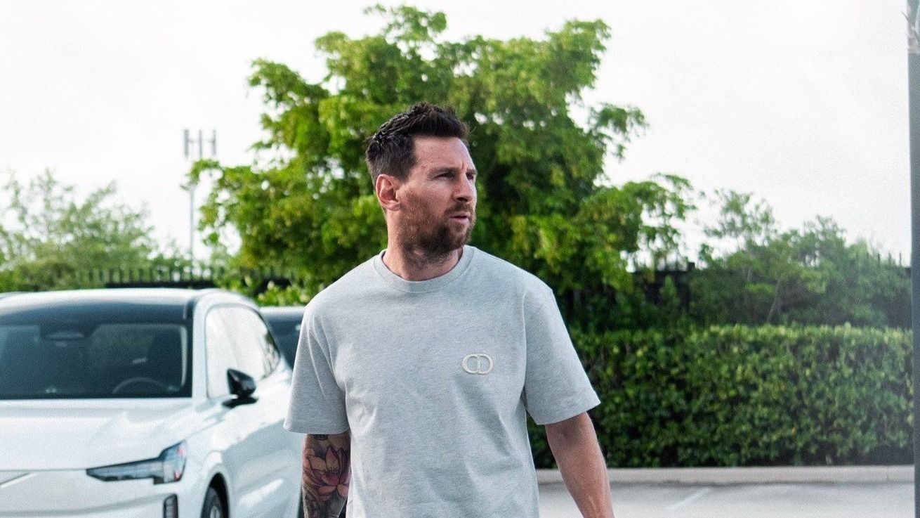 Diretor do Barcelona abre o jogo sobre possível retorno de Messi