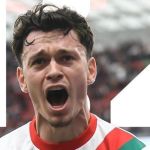 Leverkusen sofre virada do Augsburg e se complica na luta por vaga na Champions