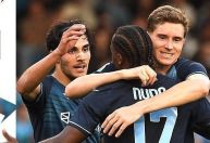 Napoli é derrotado pela Lazio e se complica ainda mais na luta pelo título italiano