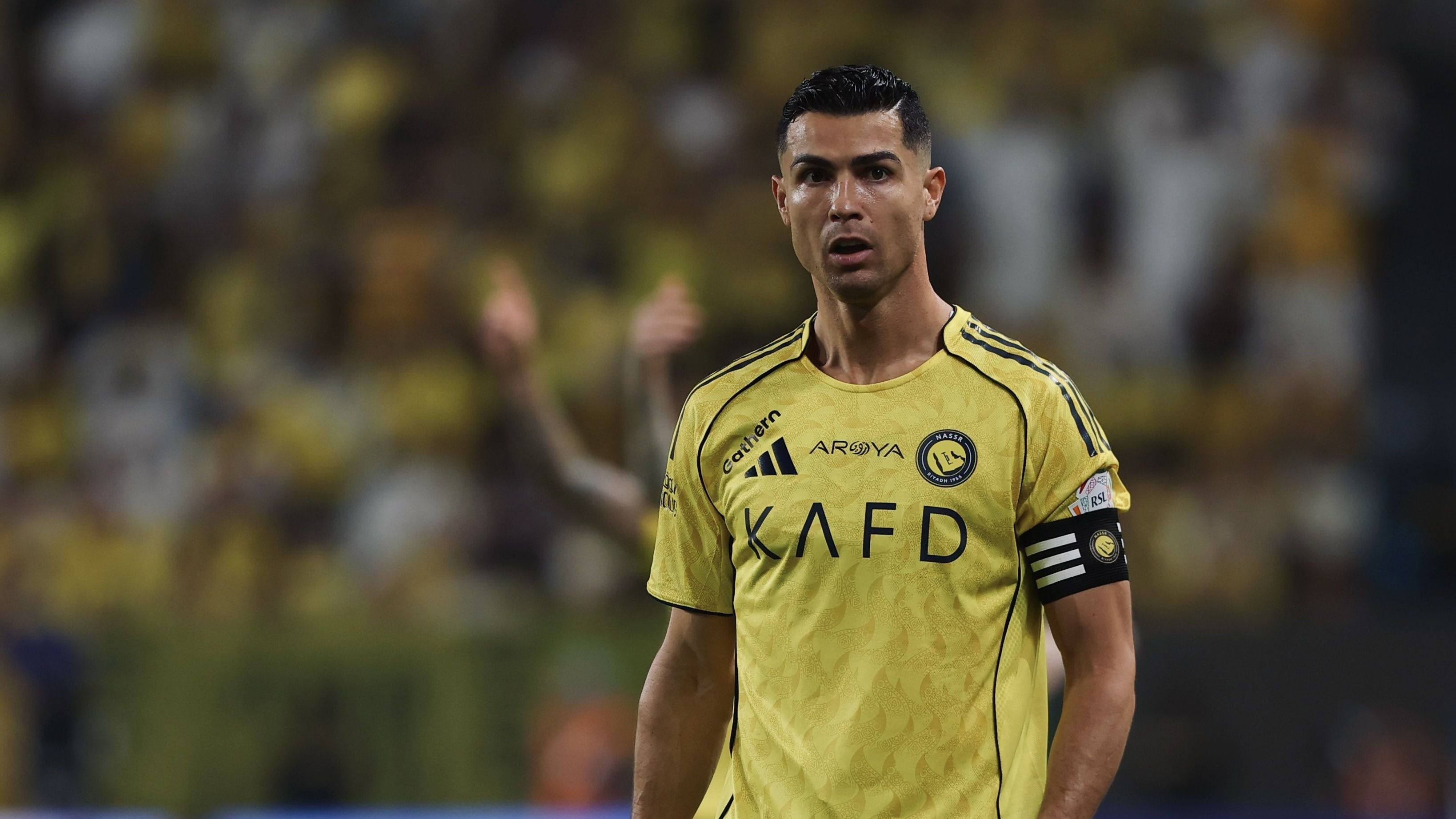 CR7 marca, Al-Nassr vence Al-Ahli e segue na liderança do Campeonato Saudita