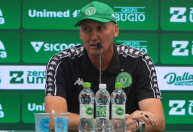 Chapecoense demite Dal Pozzo após goleada sofrida para o Atlético