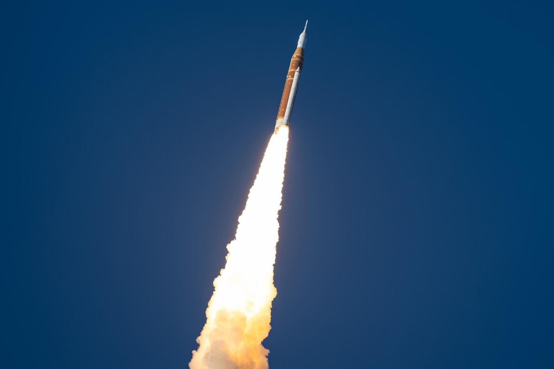 Nasa divulga imagens impressionantes dos preparativos do resgate da Artemis II