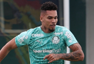 Palmeiras toma decisão sobre viagem de Paulinho para jogo da Libertadores