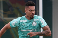 Palmeiras toma decisão sobre viagem de Paulinho para jogo da Libertadores