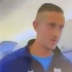 Jogador argentino é detido dentro de avião por motivo inusitado