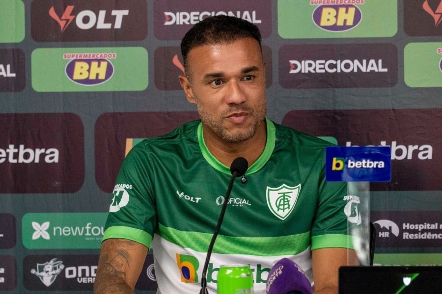 Novo técnico do América faz pedido à torcida antes de duelo pela Copa Sul-Sudeste