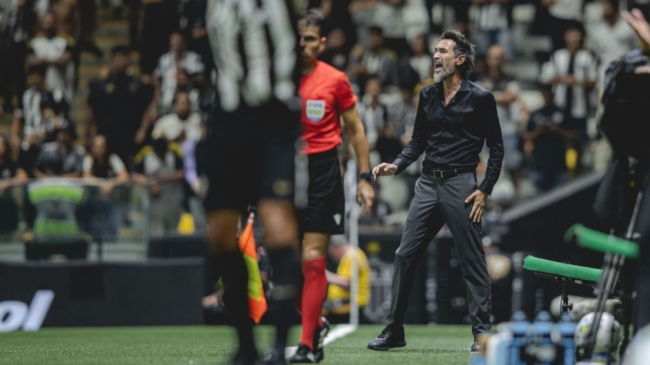 Com Domínguez no comando, Atlético teve 'dois times' entre titulares