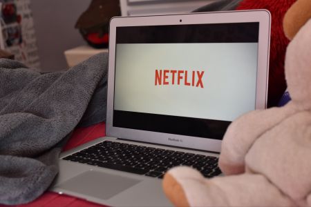 Netflix é condenada a reembolsar assinantes após aumentos ilegais