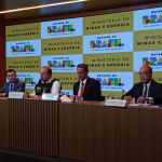 Alta dos combustíveis leva governo a lançar novo pacote para segurar preços ao consumidor