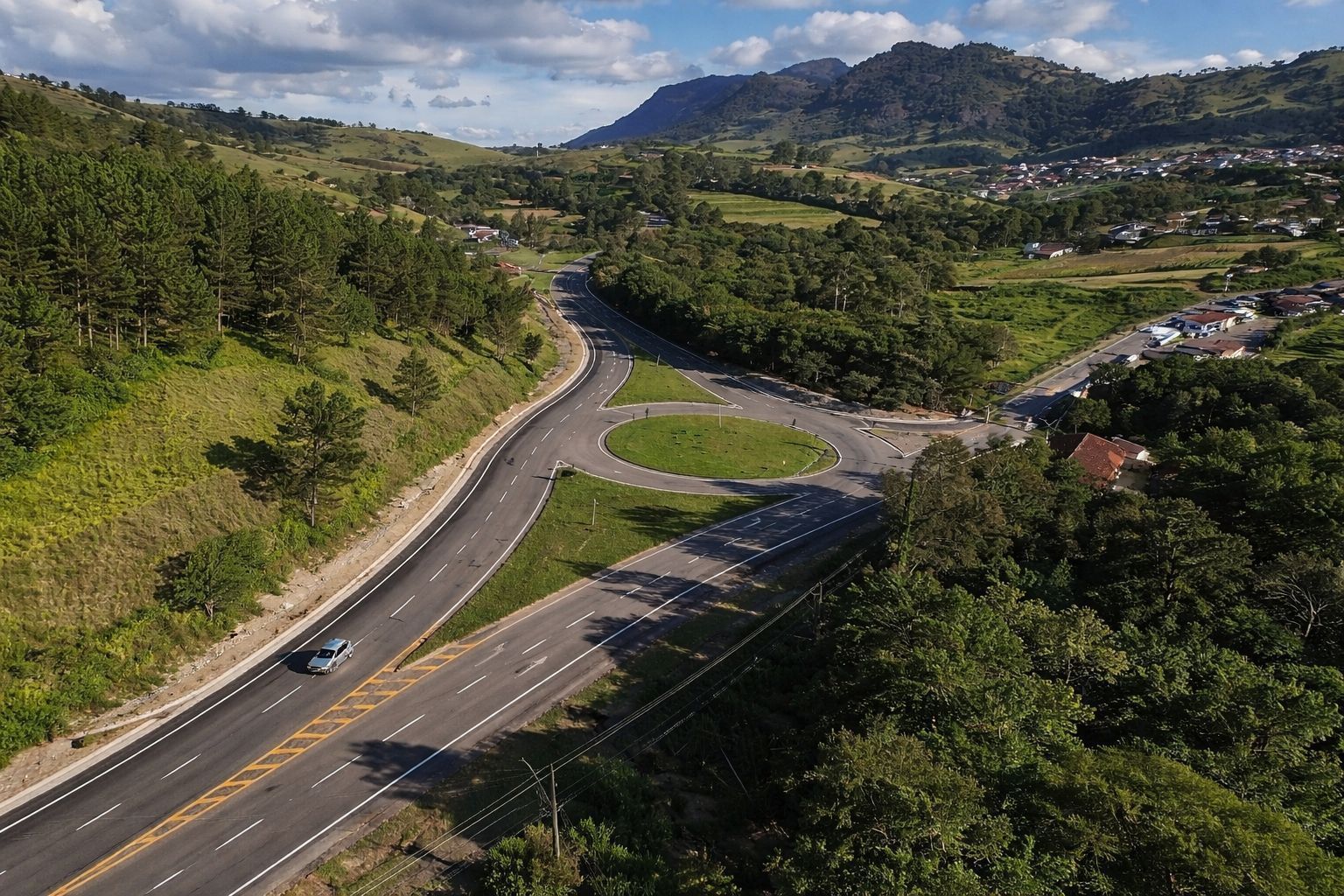 EPR entrega acostamento na BR-459 e divulga cronograma de obras