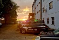 Homem é preso por agredir e descumprir medida protetiva em Alfenas