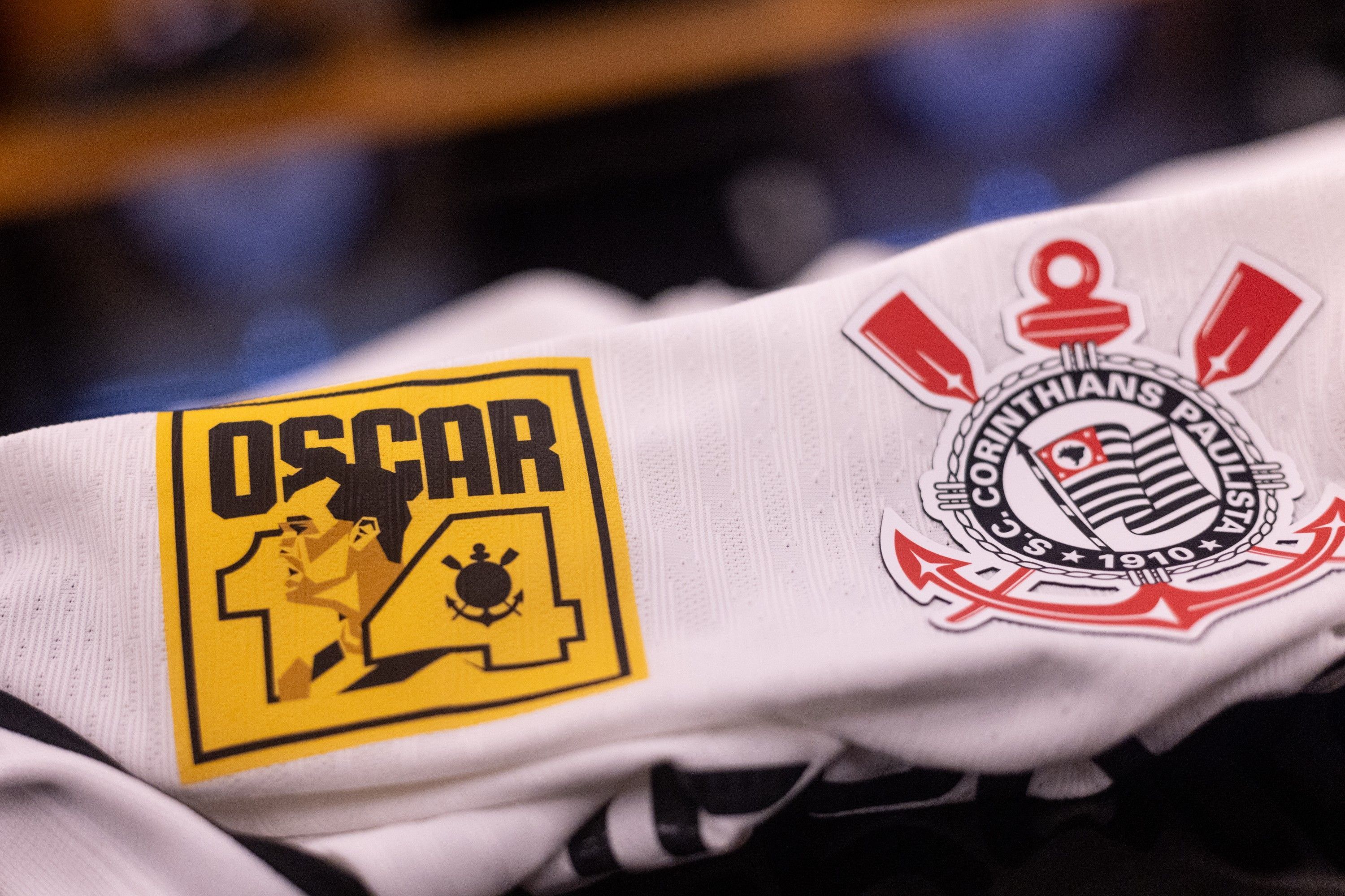 Corinthians homenageia Oscar Schmidt antes de jogo contra Vasco