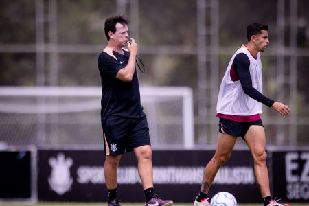 Fernando Diniz no CT Joaquim Grava