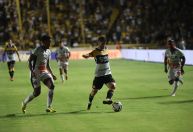 Com um a menos, Athletic segura empate com Criciúma fora de casa pela Série B