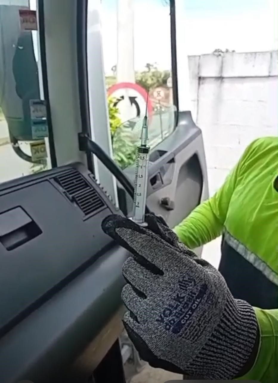 Coletores são feridos por objetos descartados irregularmente no lixo em Varginha