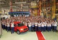 Stellantis atinge a marca de 17 milhões de transmissões produzidas em Betim