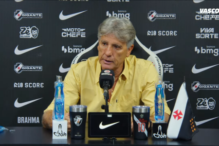 Renato Gaúcho, técnico do Vasco, em coletiva