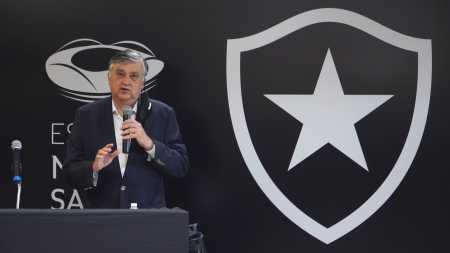 Durcesio Mello, ex-presidente do Botafogo, é nomeado como diretor geral pela SAF após afastamento de John Textor