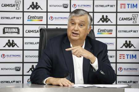 Durcesio Mello é o diretor geral interino da SAF do Botafogo