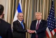 Após atritos públicos, Trump e Netanyahu se encontram para discutir guerra com Irã