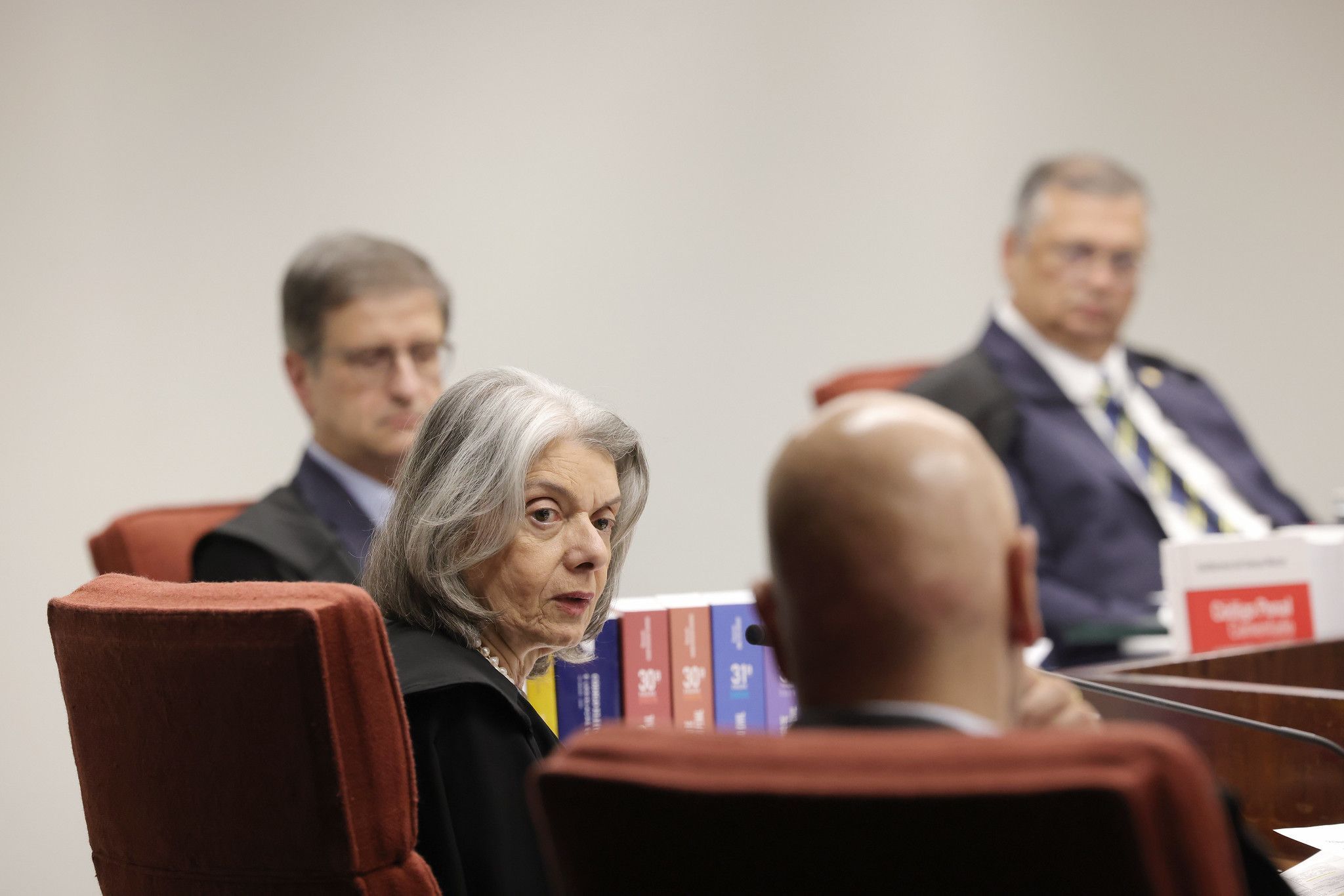 STF rejeita denúncia por troca de ofensas entre deputados em podcast
