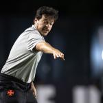 Diretoria do Corinthians estuda alternativas, e Diniz ganha força para substituir Dorival