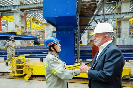 Presidente da República, Luiz Inácio Lula da Silva, durante visita às instalações do Estaleiro ECOVIX, no Rio Grande do Sul