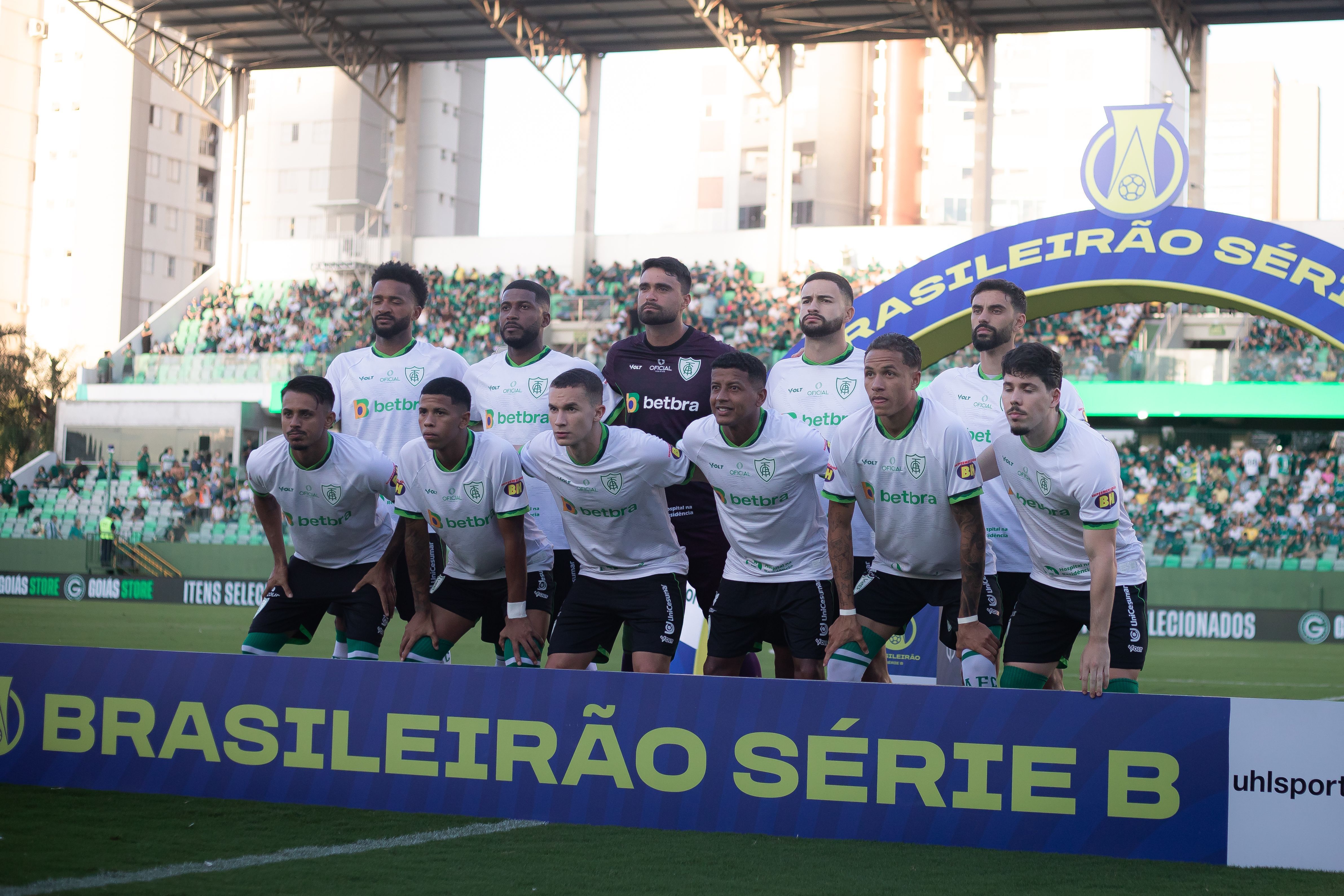 Titular do América sofre lesão e vira desfalque para duelo pela Sul-Sudeste