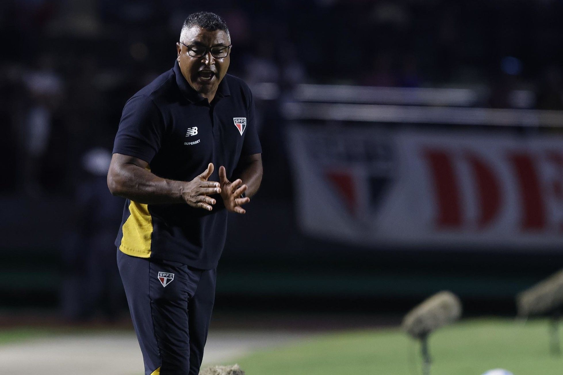 São Paulo: Roger indica mudanças no time para estreia na Sul-Americana
