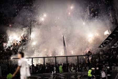 Torcida do Vasco em São Januário no clássico com o Botafogo