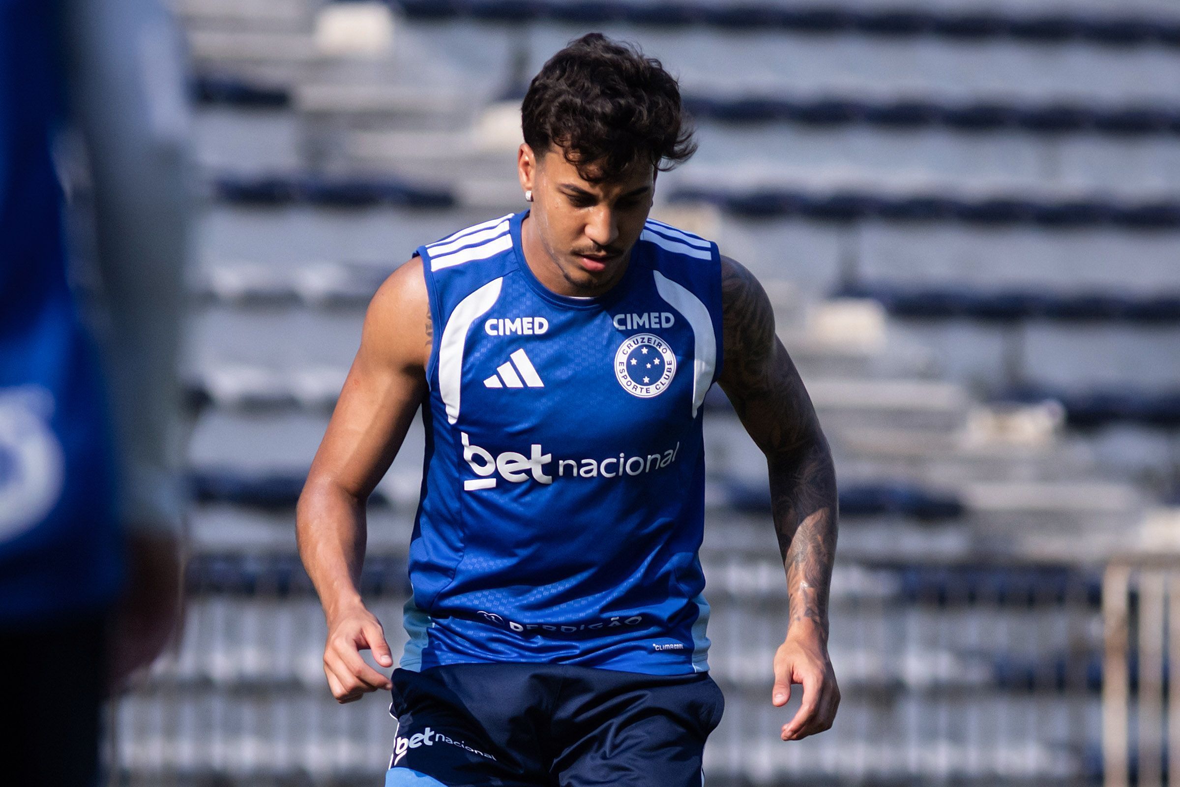 Cruzeiro toma decisão sobre presença de Kaio Jorge em jogo contra o Grêmio