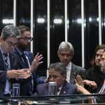 Acordo com bases de Lula e Bolsonaro garante sabatina de Messias e votação da dosimetria