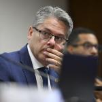 Justiça rejeita ação de familiares de Moraes contra o senador Alessandro Vieira
