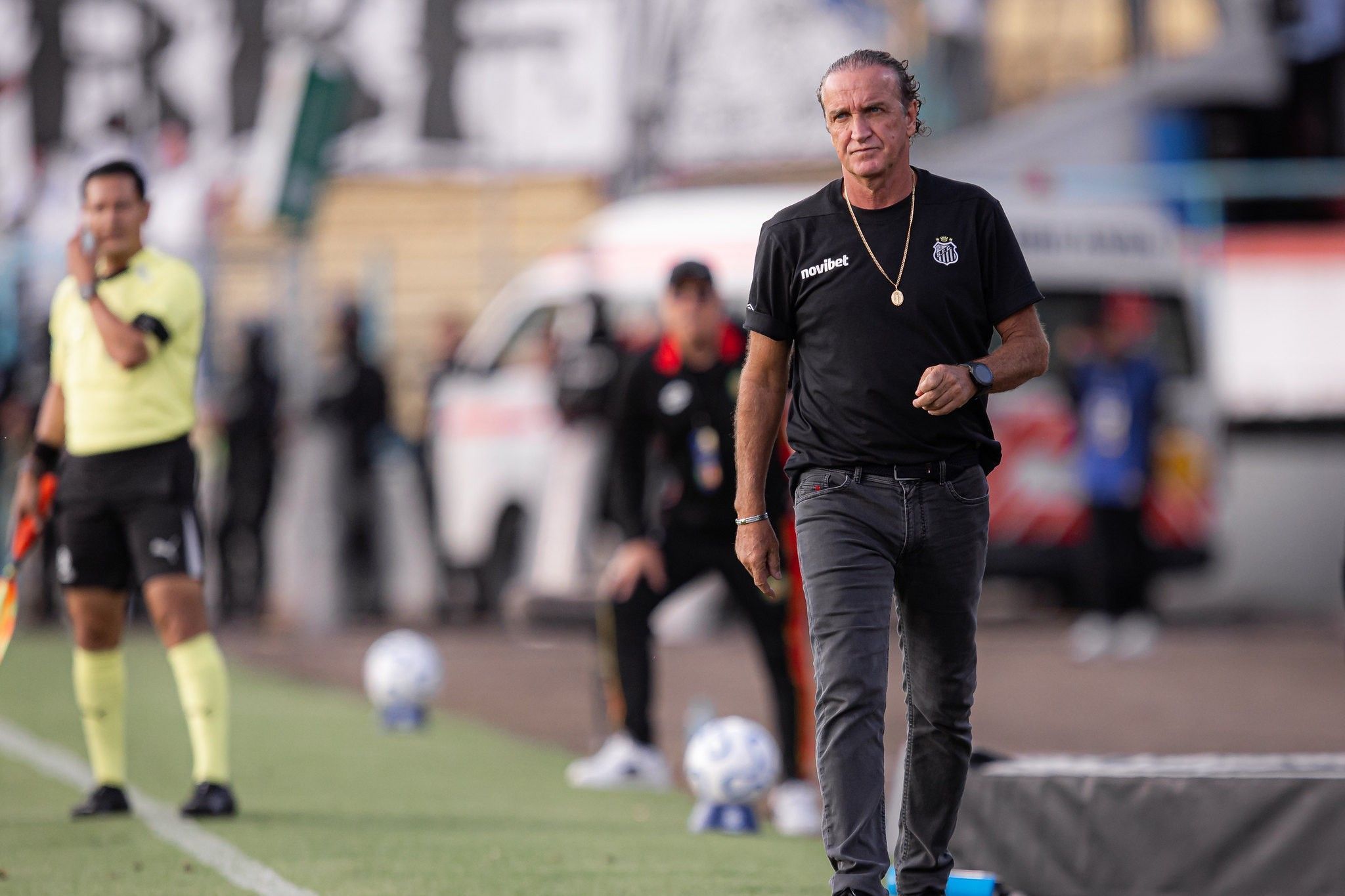 Santos: Cuca abre o jogo sobre atraso de direitos de imagem